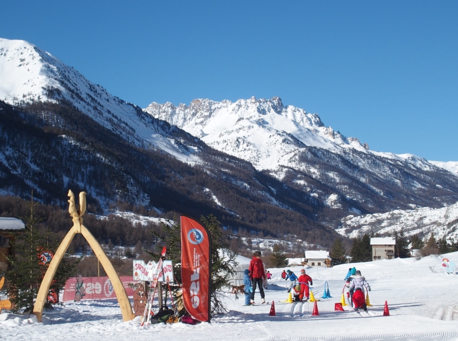 family cross-country skiing